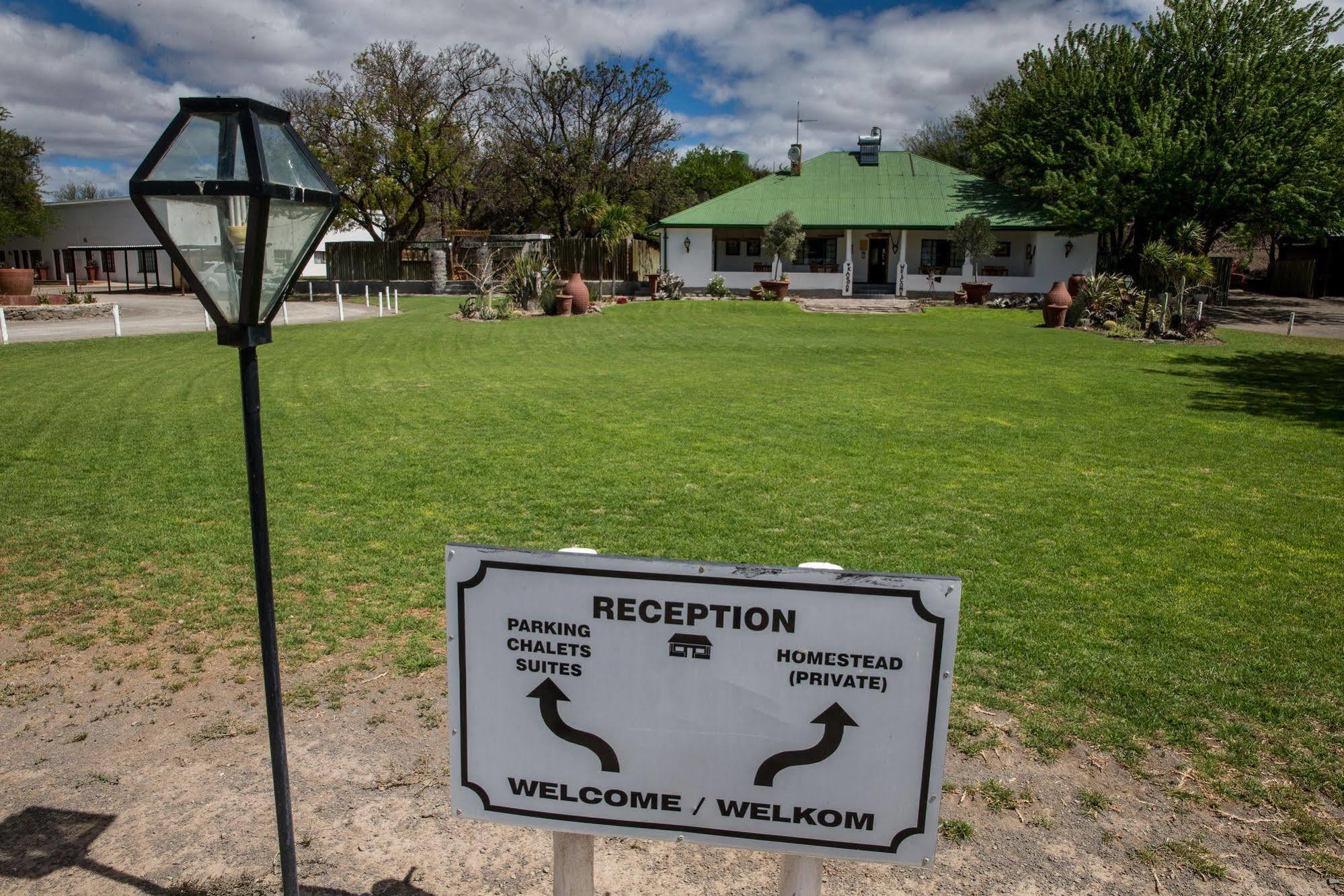 Villa Olive Grove Guest Farm à Beaufort West Extérieur photo