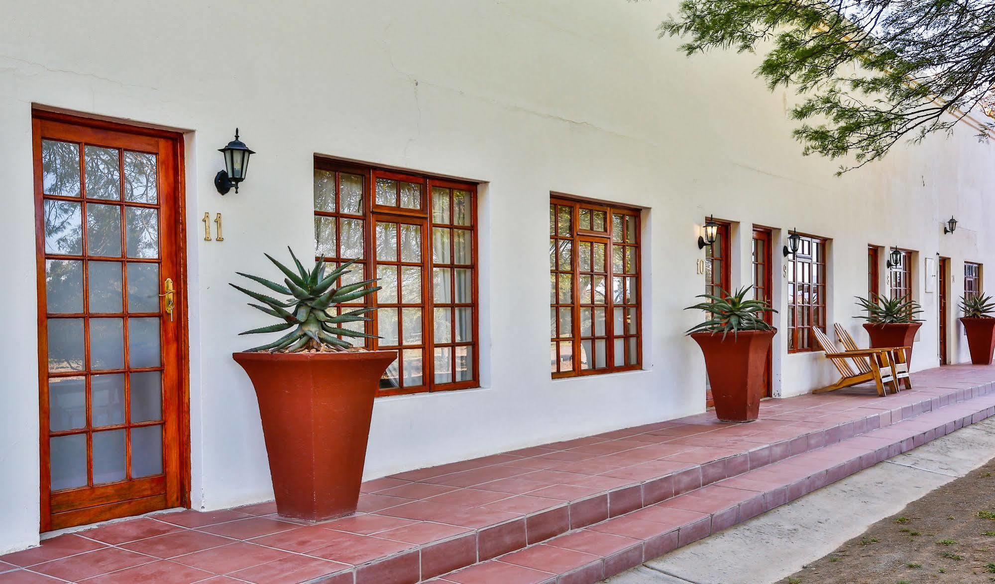 Villa Olive Grove Guest Farm à Beaufort West Extérieur photo